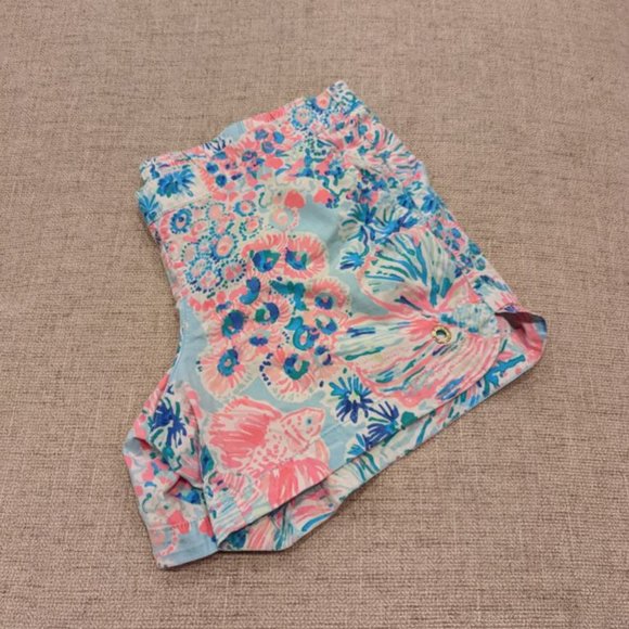 Lilly Pulitzer Ocean View Shorts - Picture 4 of 5